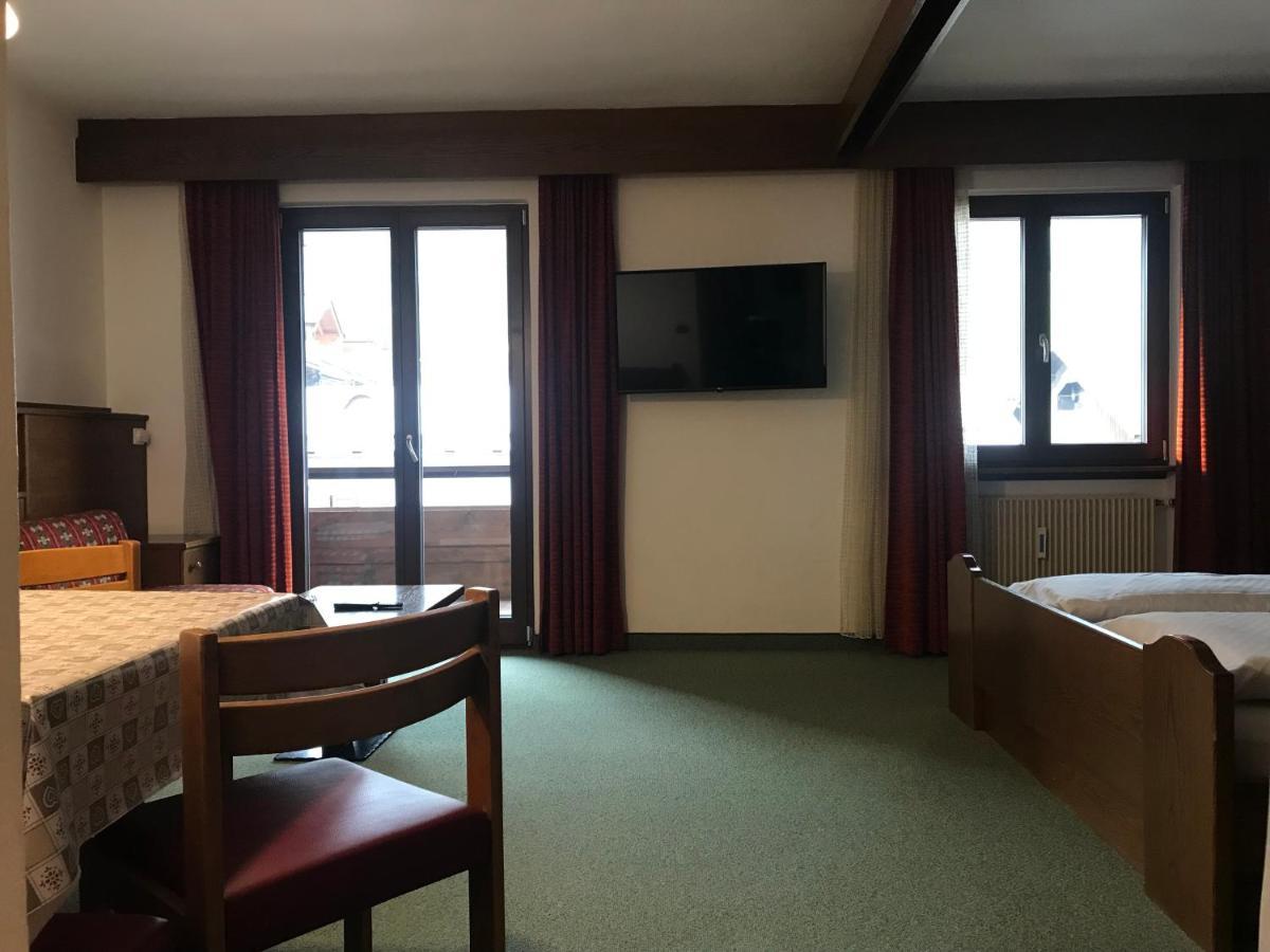 Niki Appartments San Candido Bagian luar foto